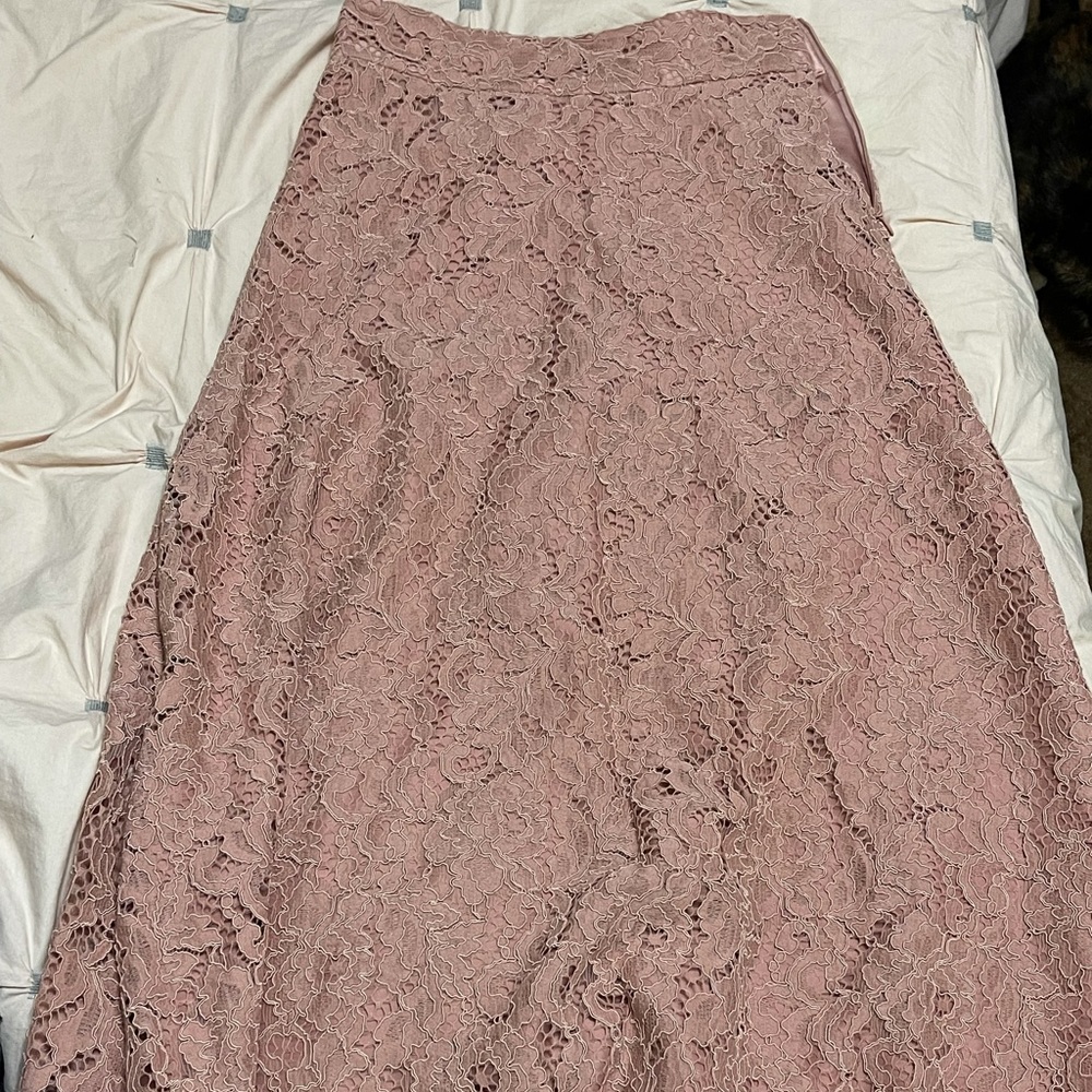 Lace floral pink midi skirt